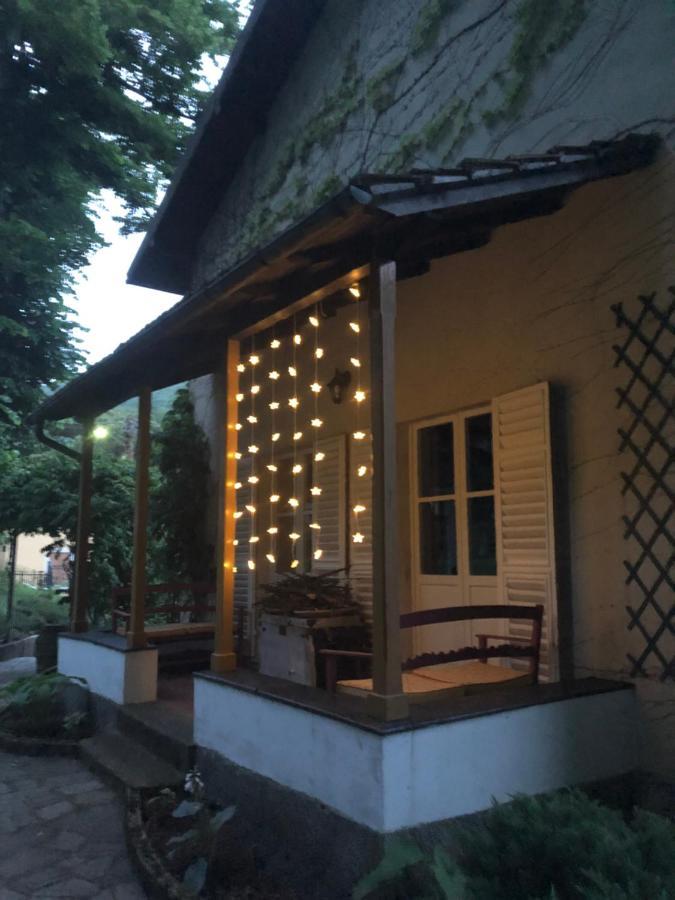 A O Soa B&B Savignone Buitenkant foto